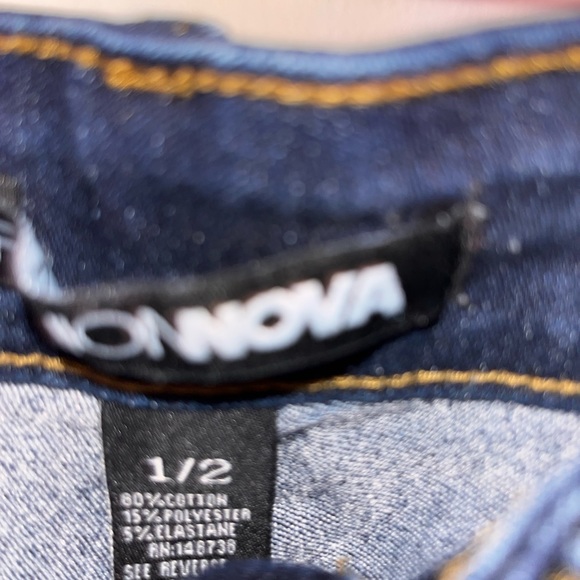 Fashion Nova skinny jeans. - Picture 3 of 4